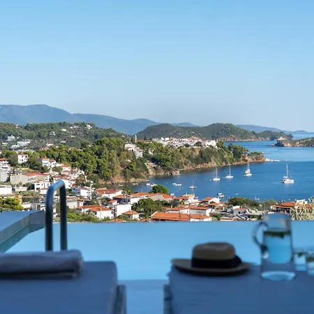 Apolovesea Villa