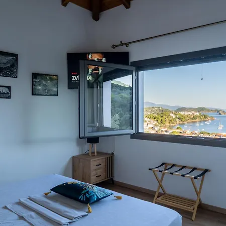Apolovesea * Megali Ammos (Skiathos)